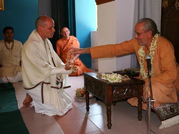 Purusottama Initiation