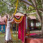 Balarama Prabhu Decorating the Vyasasana